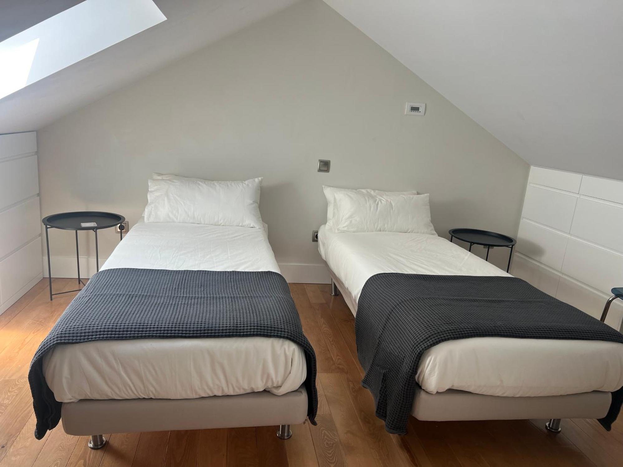 Duplex De Lujo Junto Al Bernabeu Real Madrid — Photos 1